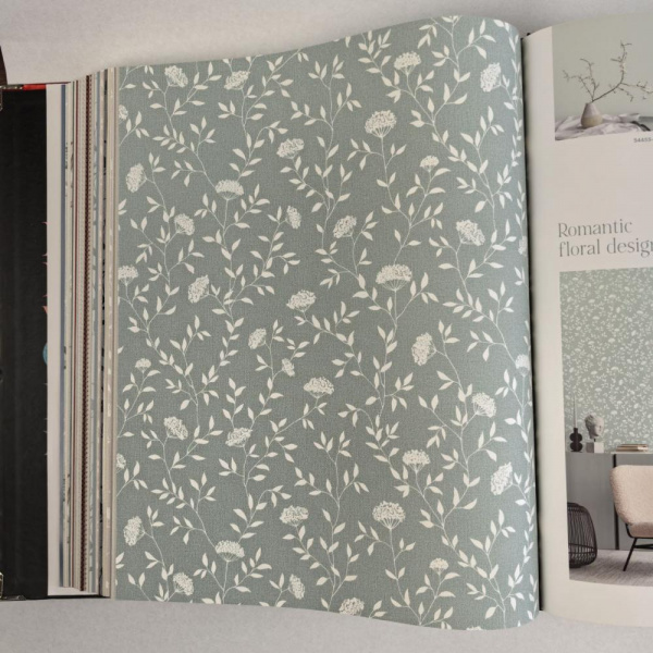 Andrea Rossi Spectrum Box 54456-8 Andrea Rossi Spectrum Box 54456-8